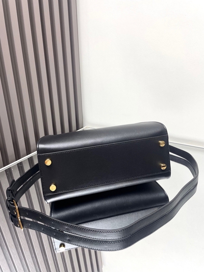 フェンディバッグ全体デザイン